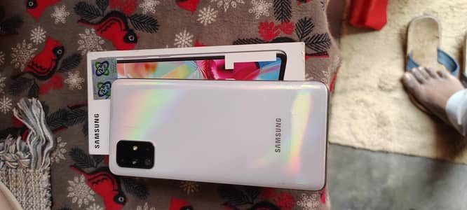 Samsung a71 8GB 128 GB