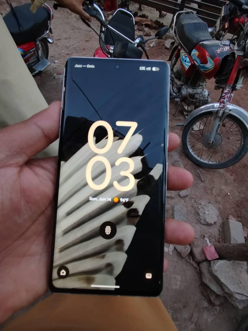 Google Pixel 7 Pro 2