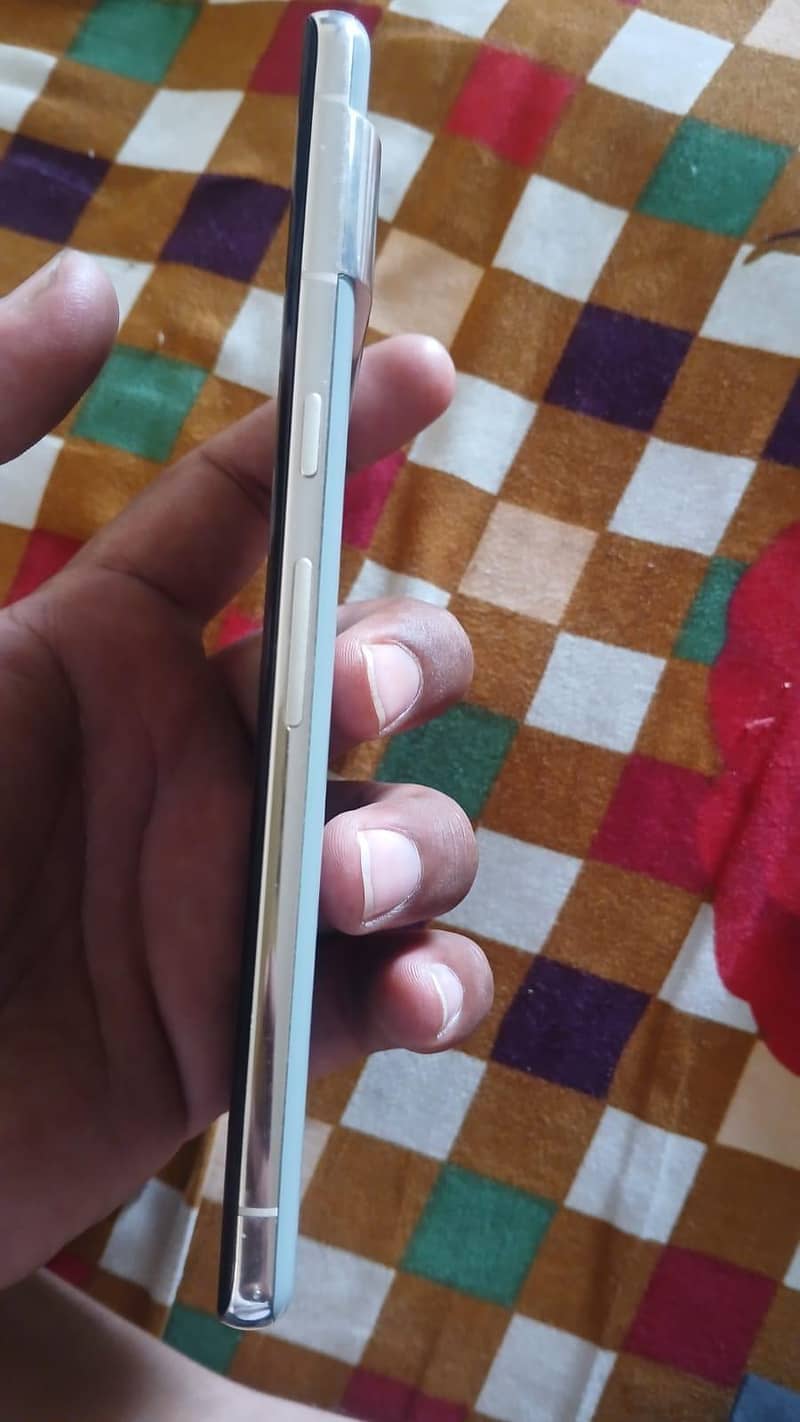 Google Pixel 7 Pro 6