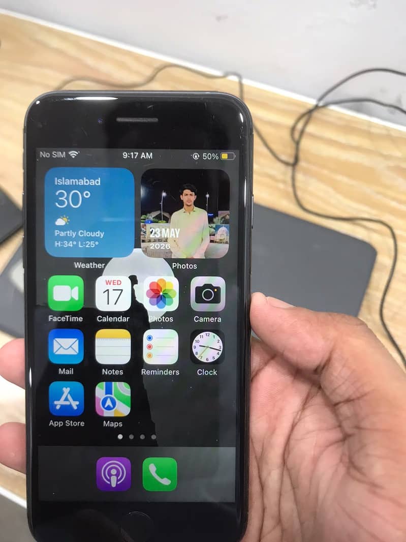 Apple iPhone 8 2