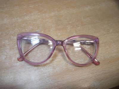 beautiful glasses like new
