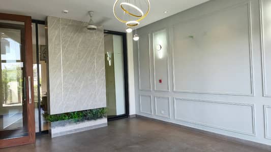 DHA Phase 7 Sector Y 1 Kanal Brand New Luxuary House for sale.