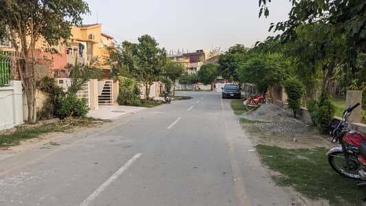 5 Marla House Available For Rent In Eden Gardens.