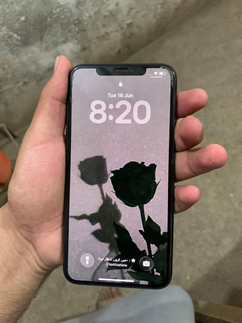 Iphone 11 pro max 4