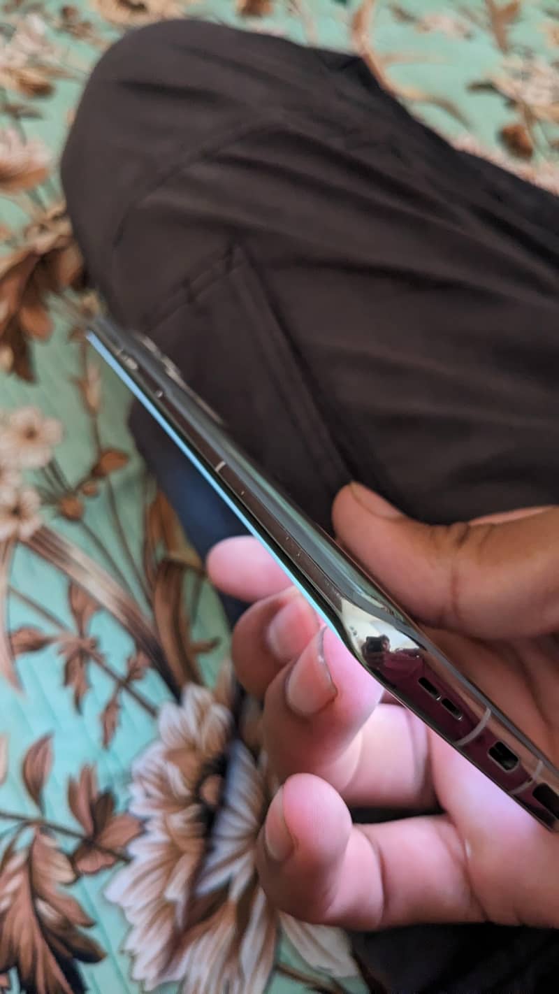 One Plus 9 Pro 4