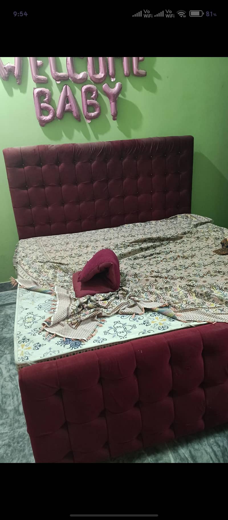 king size bed 0