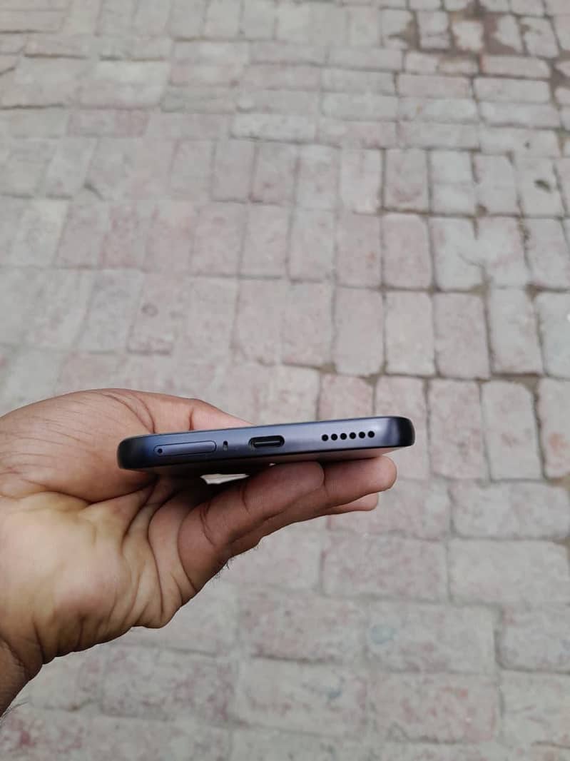 Tecno CAMON 40 Pro 4