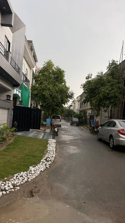 5 Marla Residential Plot Hot Location For Sale In Kabir Town Phase 2