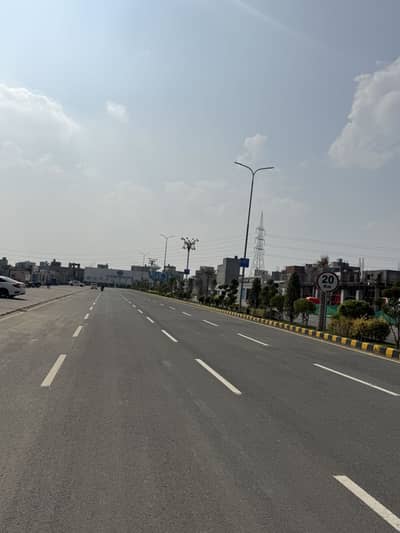 6 Marla Commercial Plot Ideal Location For Sale Mian Raiwind Road