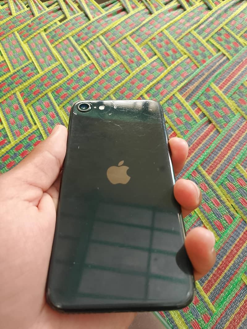 Apple iPhone SE 0