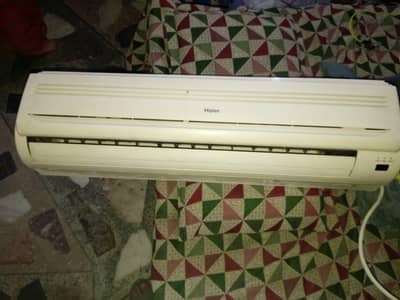 Haier 1.5 ton spoilt non inverter Ac