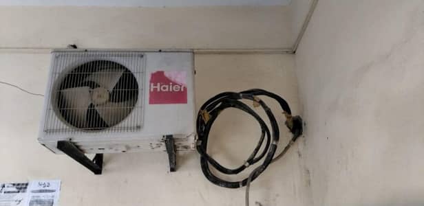 i want to sale A. C of 1 ton