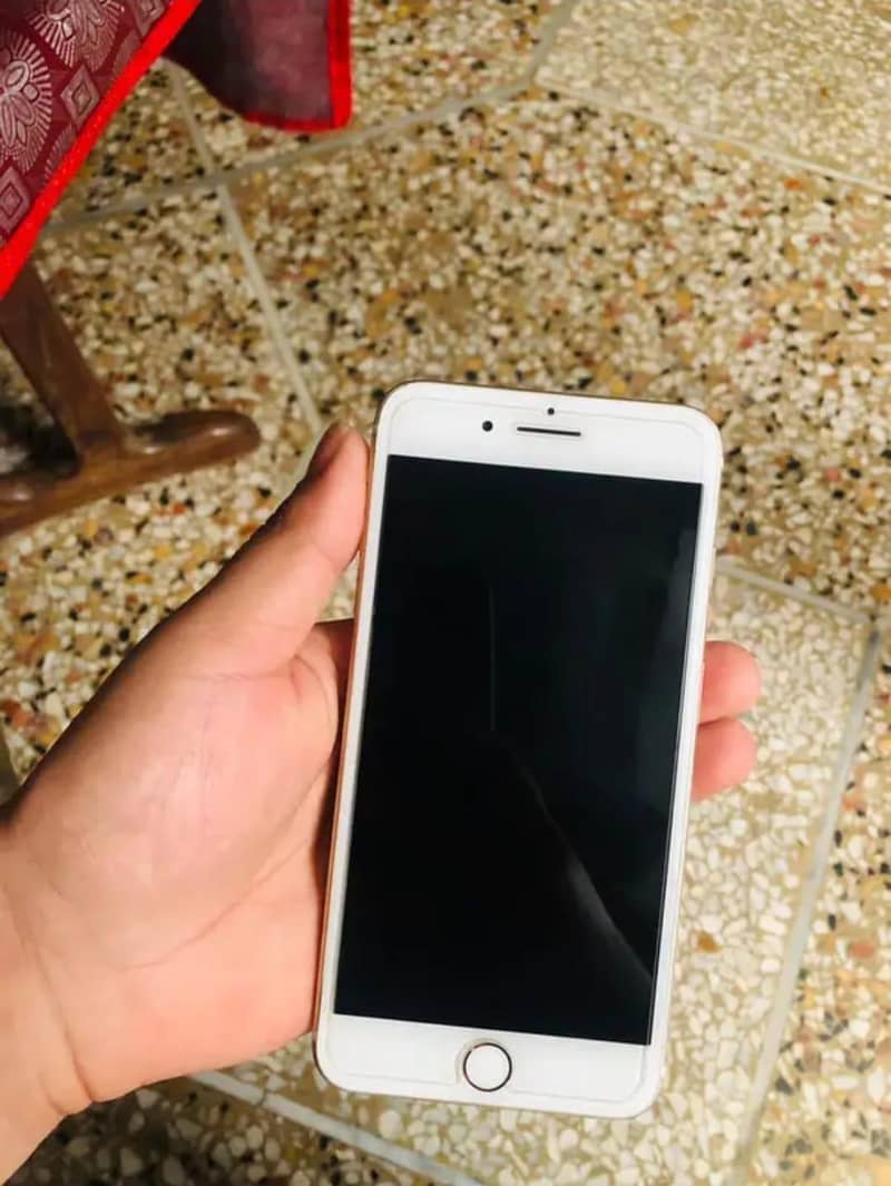 Apple iPhone 7 Plus 2