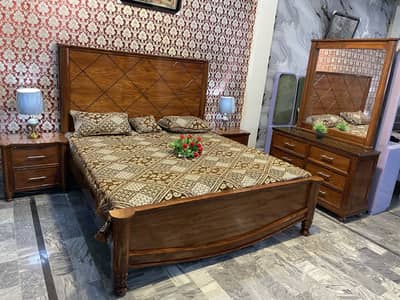 Bed dressing sid table