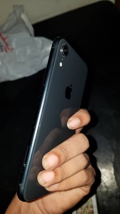 Apple iPhone XR