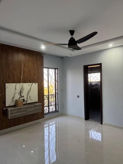 Looking For A Lower Portion In Fazaia Housing Scheme Phase 1 For Rent