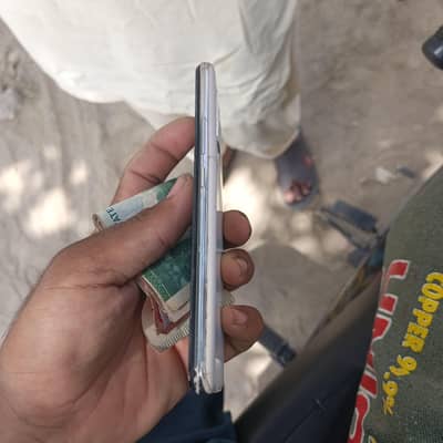 Vivo V17