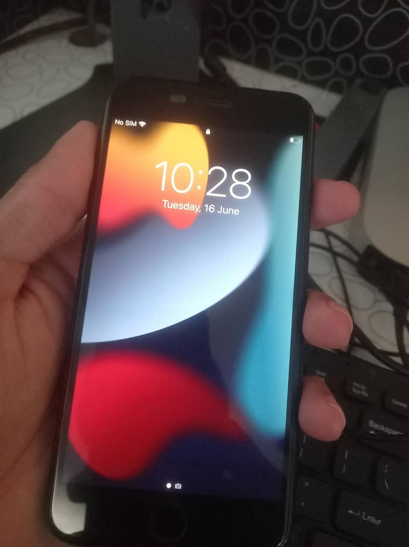Apple iPhone 7 Plus 0