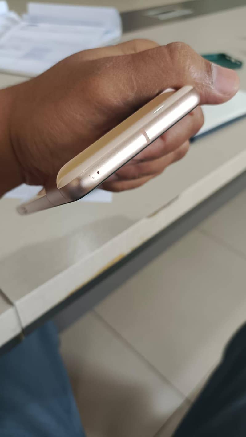 Google Pixel 8 2