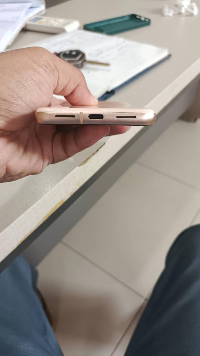 Google Pixel 8 3