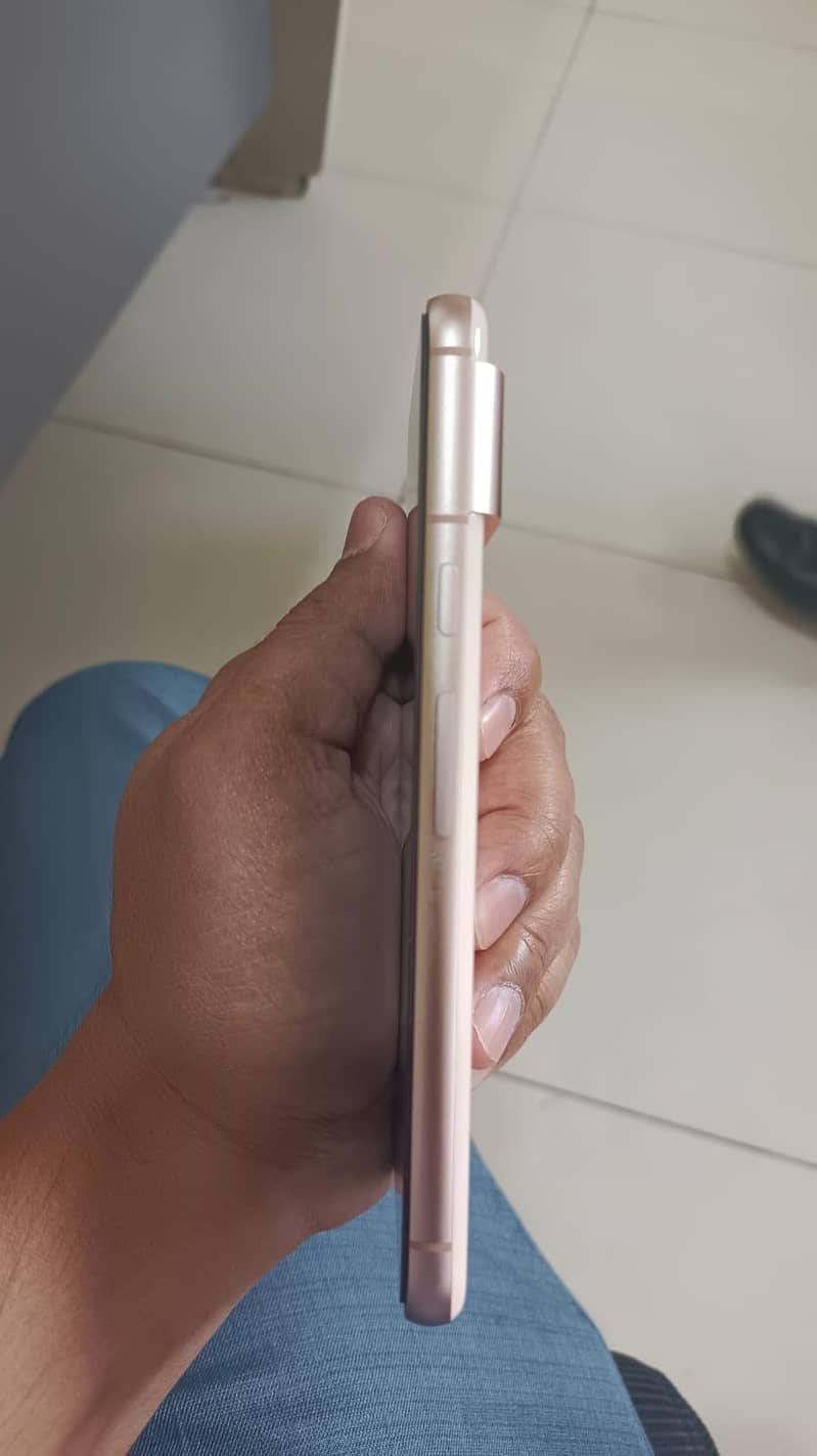 Google Pixel 8 5
