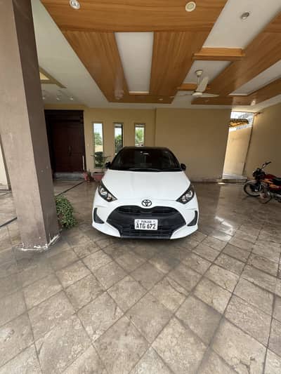 Toyota Yaris HATCHBACK