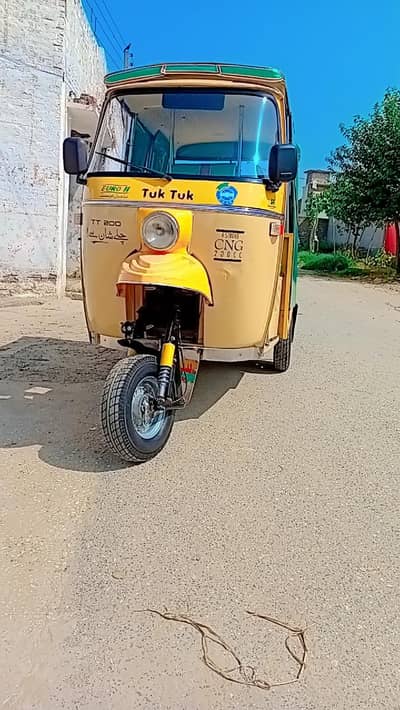 front me halka dent hai petrol mai hai 2025