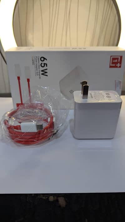 OnePlus 65w Warp Charger + Super Vooc Type C to C Cable