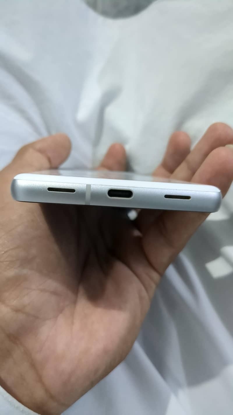 Google Pixel 7a 1