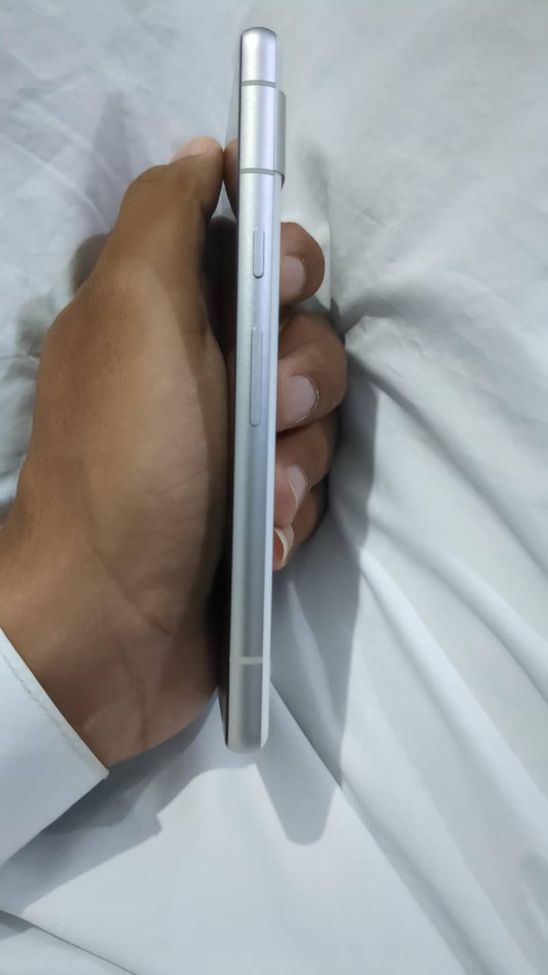 Google Pixel 7a 2