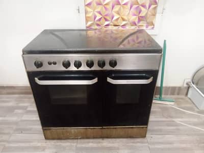 Used Cooking Oven with 4 Burners & Hot Plate for Sale in Peshawar