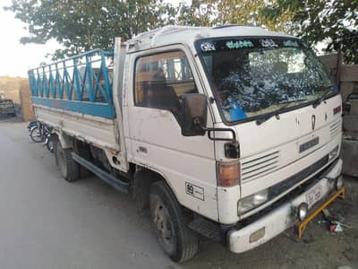 Mazda titan