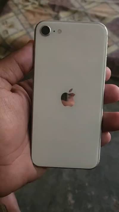 Apple iPhone SE