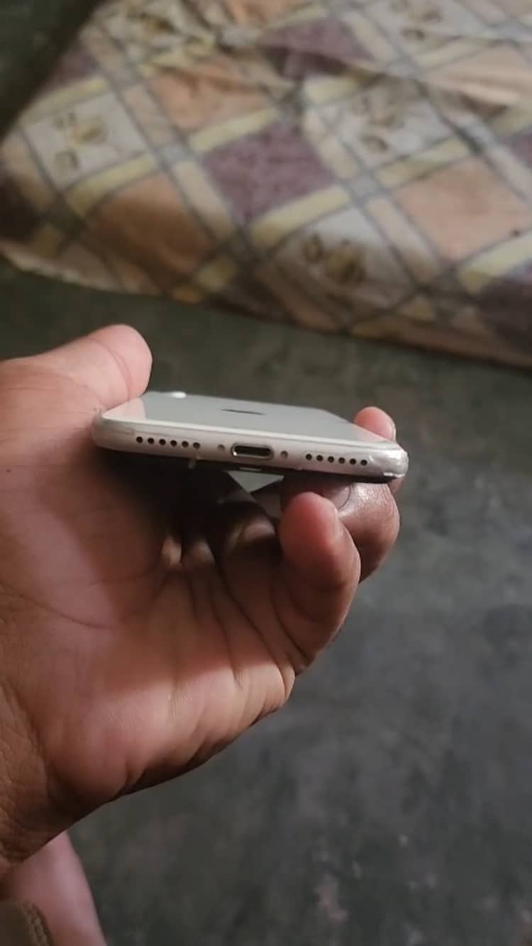 Apple iPhone SE 2