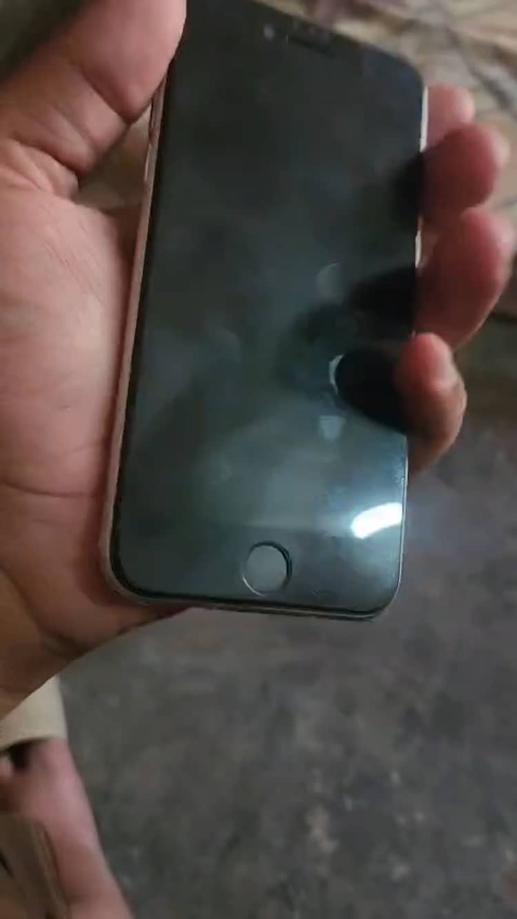 Apple iPhone SE 4