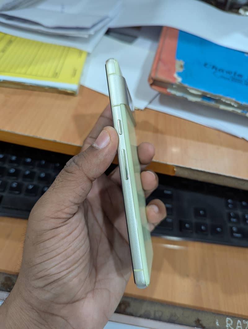 Google Pixel 7 3