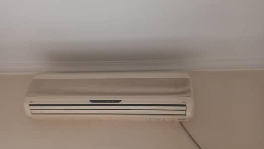 LG 1.5 ton Non inverter No rapier lush condition