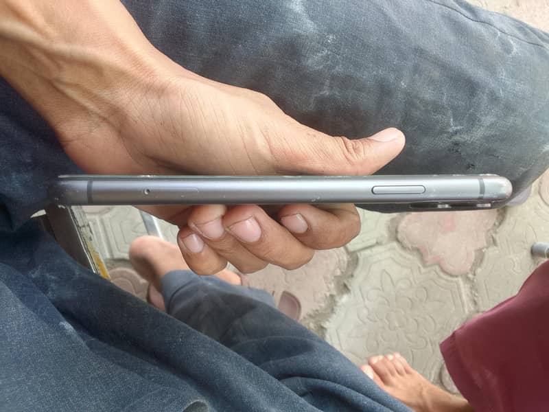 iphone 11 3