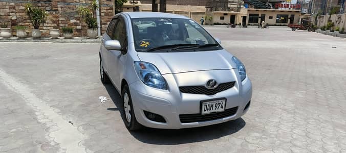 Toyota Vitz 1000cc 2012 Registered - Condition 10/10 - Lahore reg