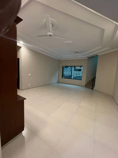 1 Kanal House For Rent In Gulberg III 6 Bed