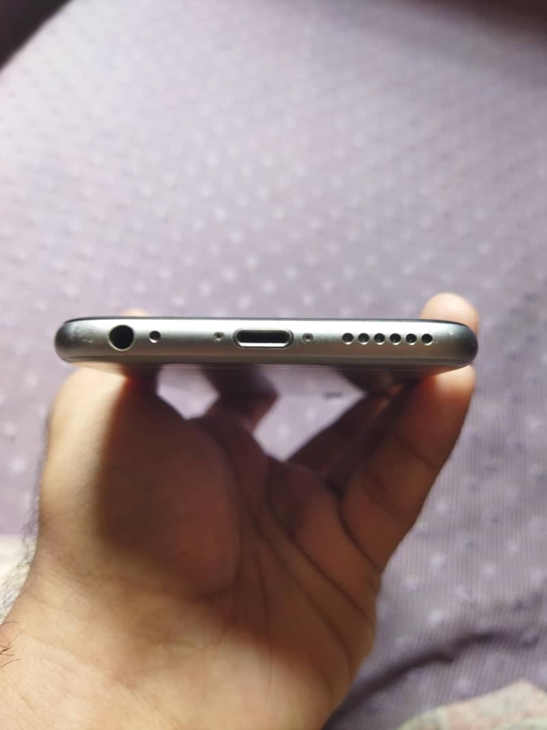 iPhone 6 4