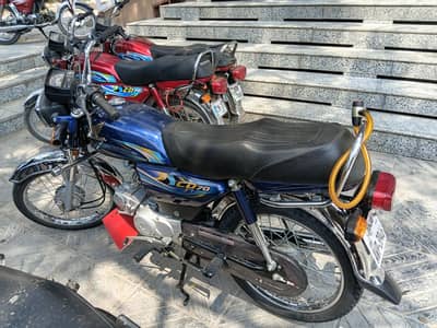 Honda Cd 70 for sale just like new.