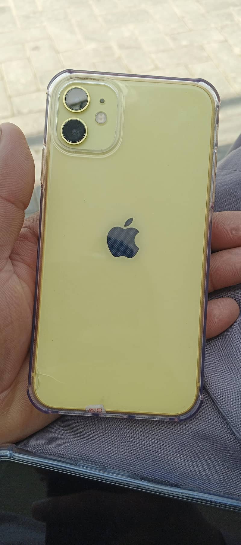 Apple iPhone 11 0