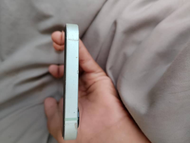 Apple iPhone 12 0