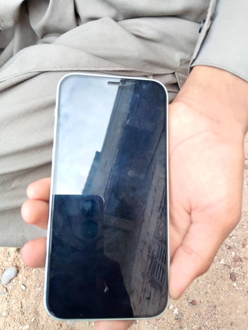 Apple iPhone 12 5