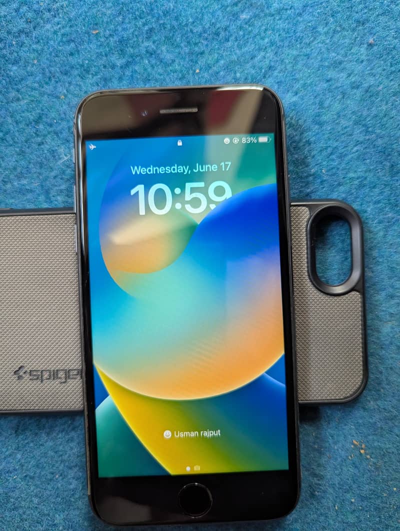 Apple iPhone 8 1
