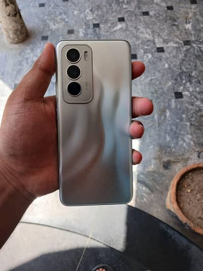 OPPO Reno 12 5g