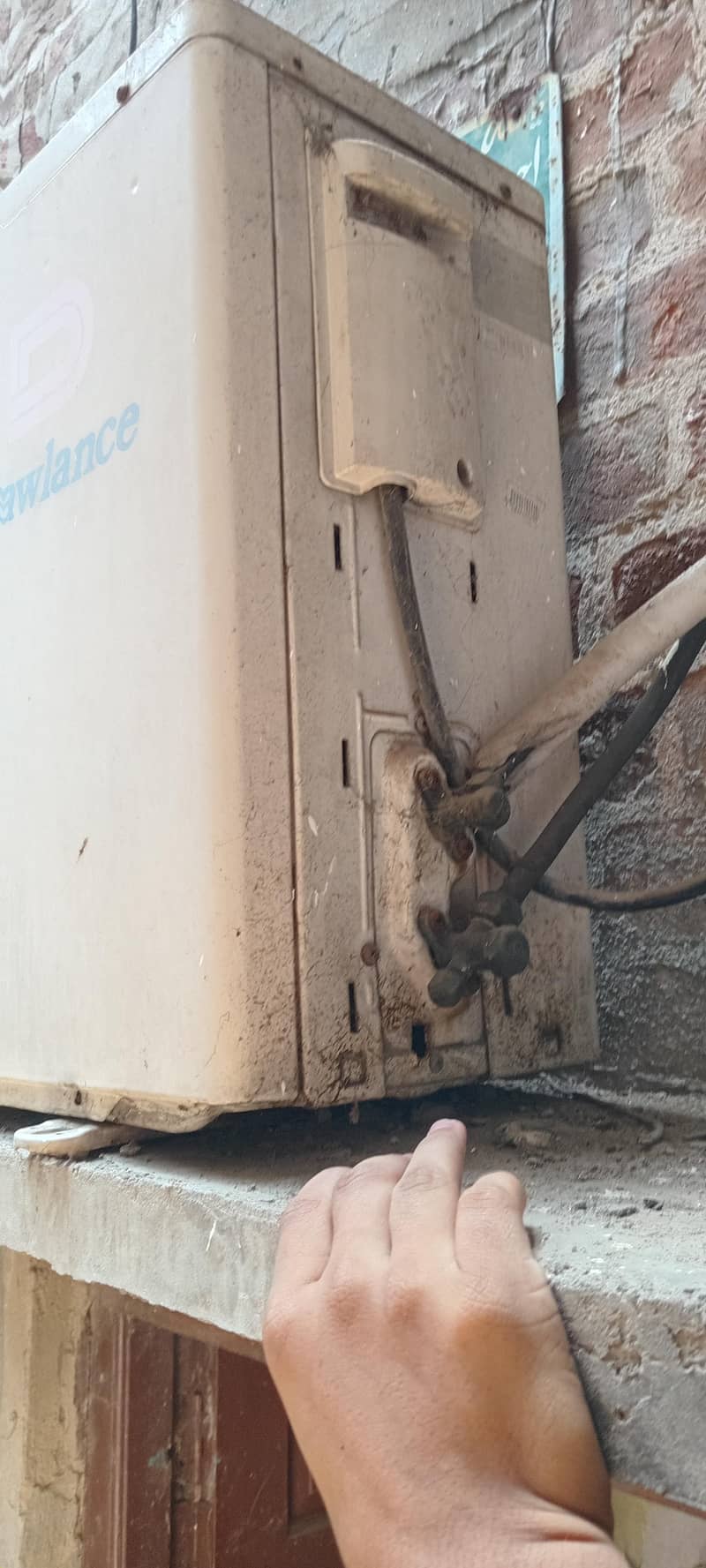 Dawlance split A. C 1.5 ton 3