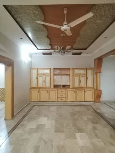 6 Marla Ground Portion / Floor For Rent With Water Boring in Phase 5B Ghauri Town