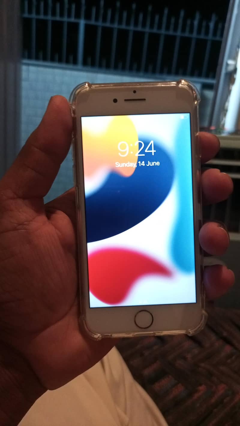 Apple iPhone 7 1